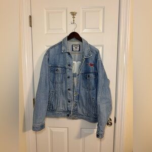 Lee Jean Jacket Size XL Embroidered Patch MoreTV 32 90’s blue
